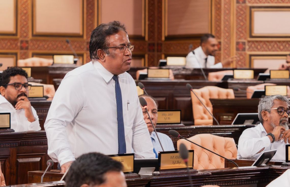 އެމްޑީޕީގެ ވަގުތީ ޗެއާޕާސަން އަދި ހަނިމާދޫ ދާއިރާގެ މެމްބަރު އަބްދުލްގަފޫރު މޫސާ--- ފޮޓޯ: ރައްޔިތުންގެ މަޖިލިސް