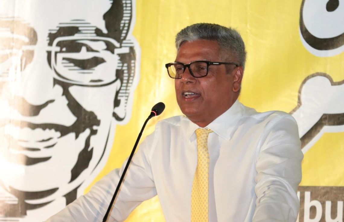 އިލްމުވެރިންނަކީ މުރުތައްދުވެފައި ތިބި ބައެއް ކަމަށް ބުނުމުން ޕޮލިހަށް މައްސަލަ ހުށަހަޅައިފި