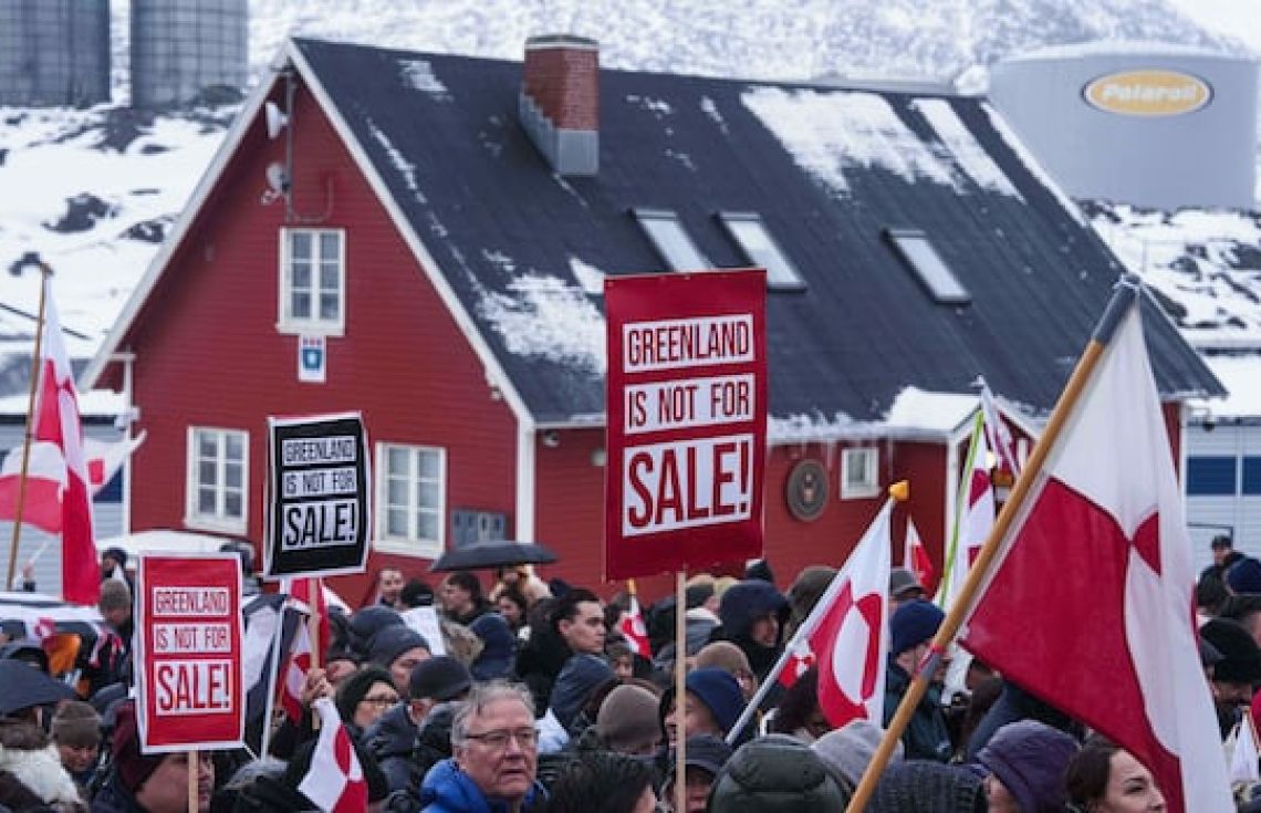 ޓްރަމްޕް އުޅެނީ ހިޖުރަ އޮޅިގެން - ޑެންމާކް