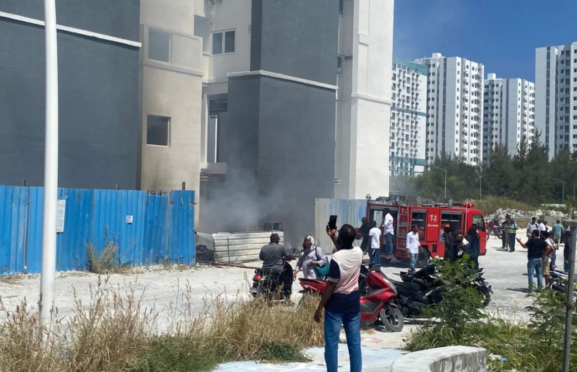 އަމާން ދޯދި ޓަވަރުގައި ހިނގި އަލިފާނުގެ ހާދިސާ---ފޮޓޯ:ހުރިހާ