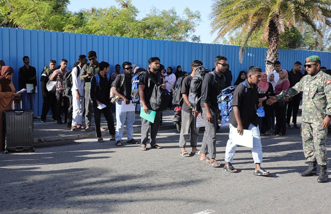 ވަތަނީ ހިދުމަތުގެ ޕްރޮގްރާމްގެ ދެވަނަ ބެޗް މާފިލާފުއްޓަށް ފުރުމުގެ ތެރެއިންް---ފޮޓޯ: އެމްއެންޑީއެފް