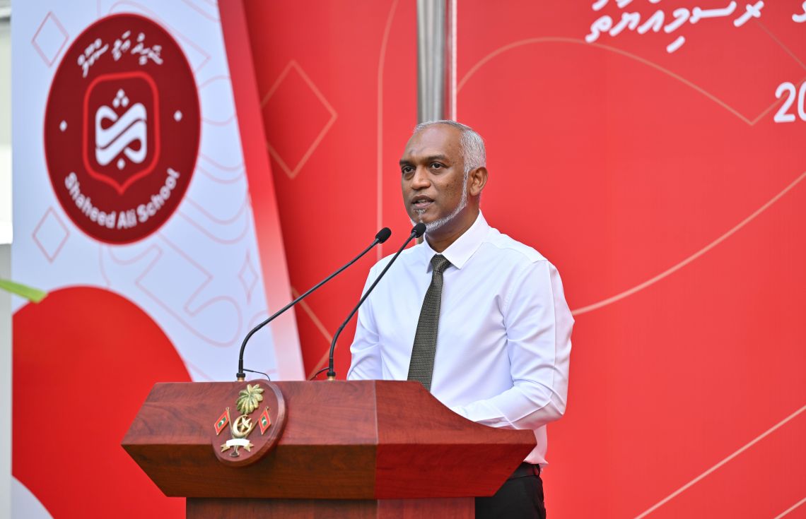 ފަތިސް ނަމާދުން ދުވަސް ފަށާ ބަޔަކަށްވުމަށް، ދަރިވަރުންގެ ކިބައިން ރައީސް އެދިވަޑައިގެންފި