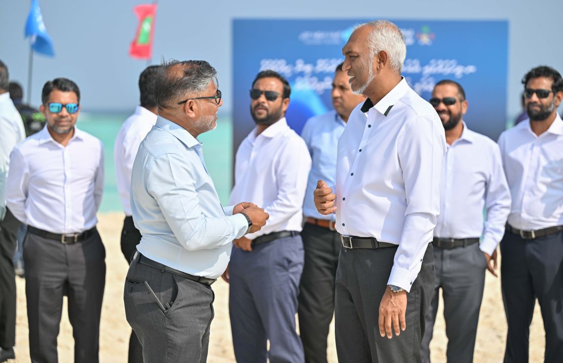 ވިހަފަރު ބިންހިއްކުމުގެ މަސައްކަތް ކުރިއަށްދާ ގޮތް ރައީސް ބައްލަވާލެއްވުން--- ފޮޓޯ: ރައީސް އޮފީސް