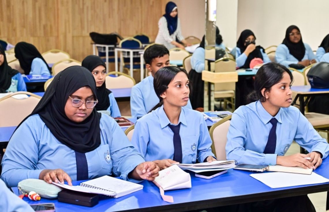 އޭލެވެލް ކިޔަވާ ދަރިވަރުން--- ފޮޓޯ:މޯލްޑީވްސް އެޑިޝަން