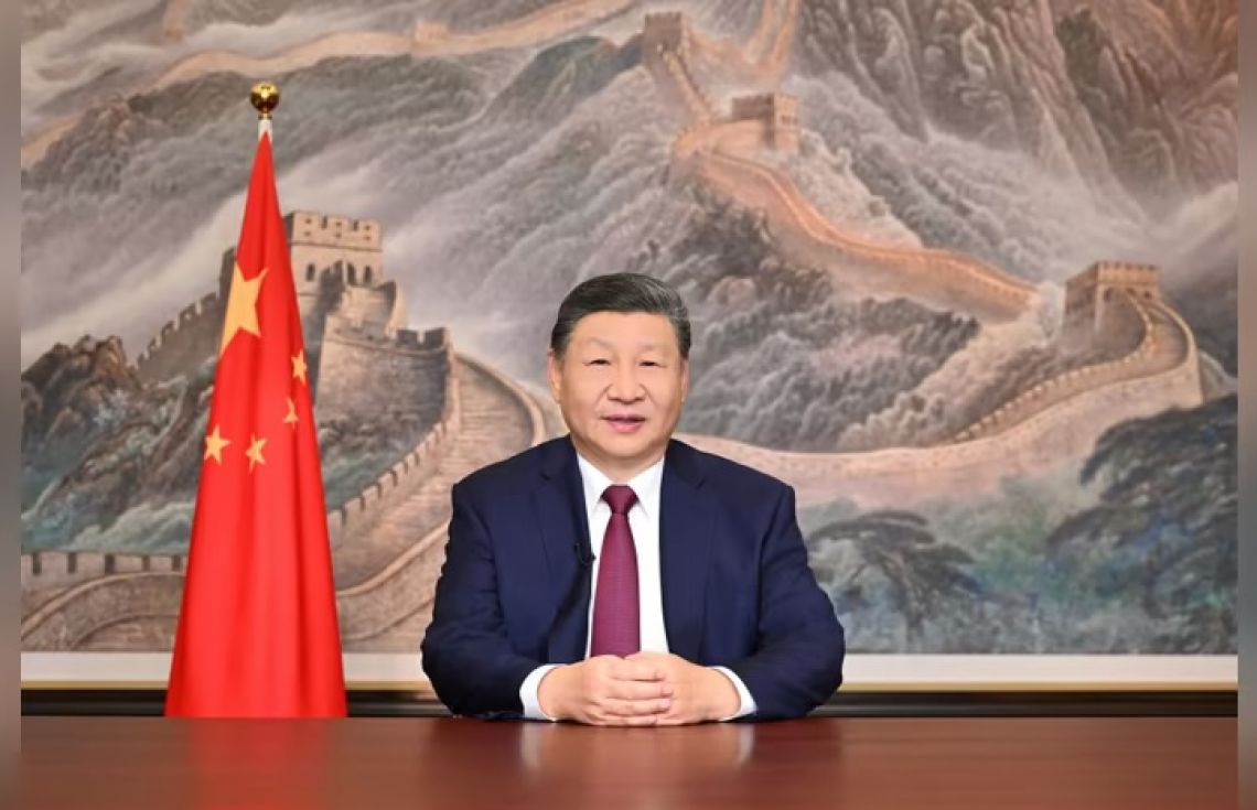 ޗައިނާގެ ރައީސް ޝީ ޖިންޕިން - ޗައިނާ އަސްކަރިއްޔާގައި ހިމެނޭ އިސް ބައެއް ބޭފުޅުންގެ އިތުބާރު ގެއްލިފައި ވާތީ މިހާރު ވަނީ ވަޒީފާ އިން ވަކިކޮށް ތަޙްޤީޤަށް ބަންދުކޮށްފަ.