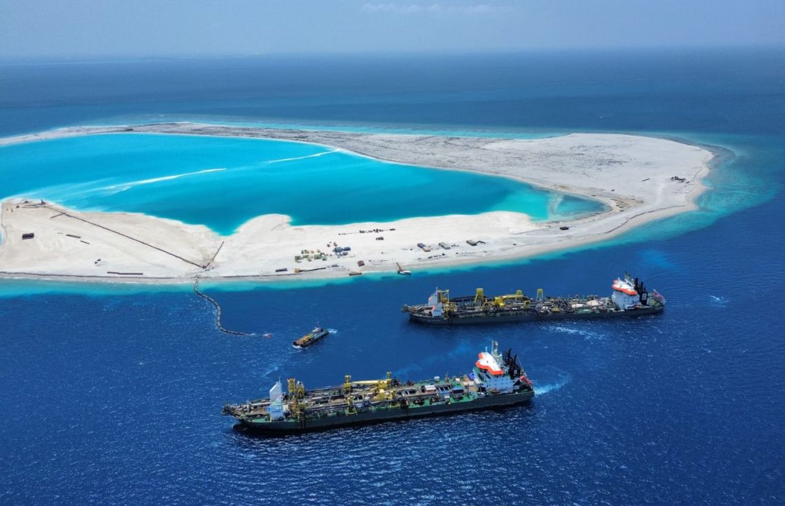 ގިރާވަރު ފަޅު ހިއްކުމުގެ މަސައްކަތް އެއްފަހަރާ 2 ޑްރެޖަރާއެކު ކުރިއަށް