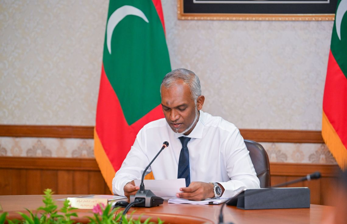 ރައީސް ޑރ. މުހައްމަދު މުއިއްޒު. ދެ އިންތިހާބު އެއްކޮށްލަން ފެންނަ ނުފެންނަ ވޯޓަކަށްދާން އެމަނިކުފާނުގެ ގަރާރަކުން ވަނީ ނިންމާފަ---ފޮޓޯ: ރައީސް އޮފީސް