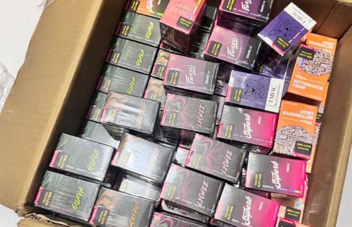 ވޭޕް ވިޔަފާރިކުރަމުންދިޔަ ބިދޭސީއަކު އަތުލައިގަނެ އިމިގްރޭޝަނާ ހަވާލުކޮށްފި