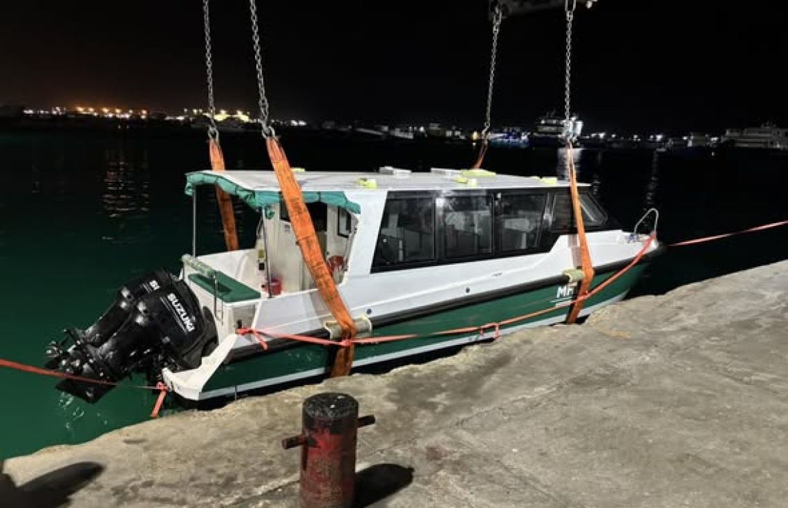 ގއ. އަތޮޅު ހޮސްޕިޓަލަށް އާ އެމްބިއުލާންސާއި ސީ އެމްބިއުލާންސެއް ގެންގޮސްފި