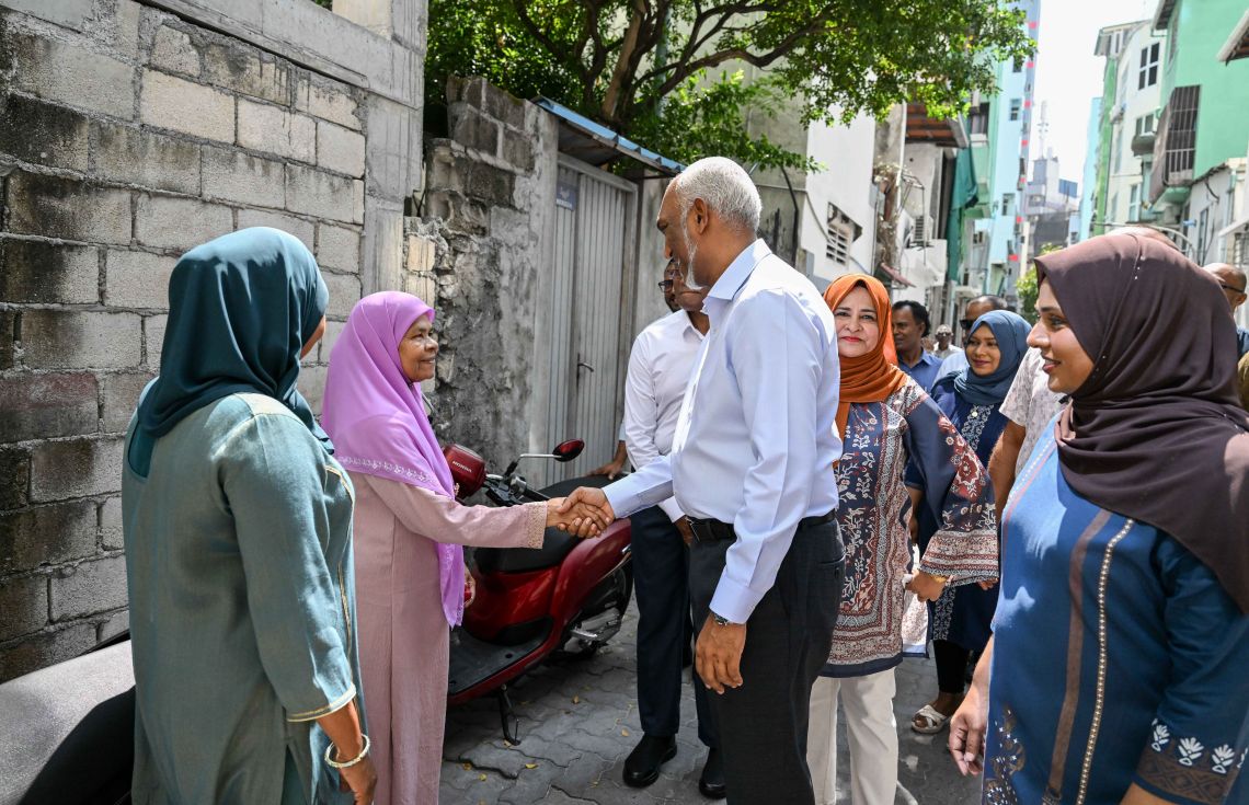 ކެމްޕެއިނަށް ރައީސް މާފަންނު މެދަށް ވަޑައިގަތުމުން ބޮޑު ތަރުހީބެއް