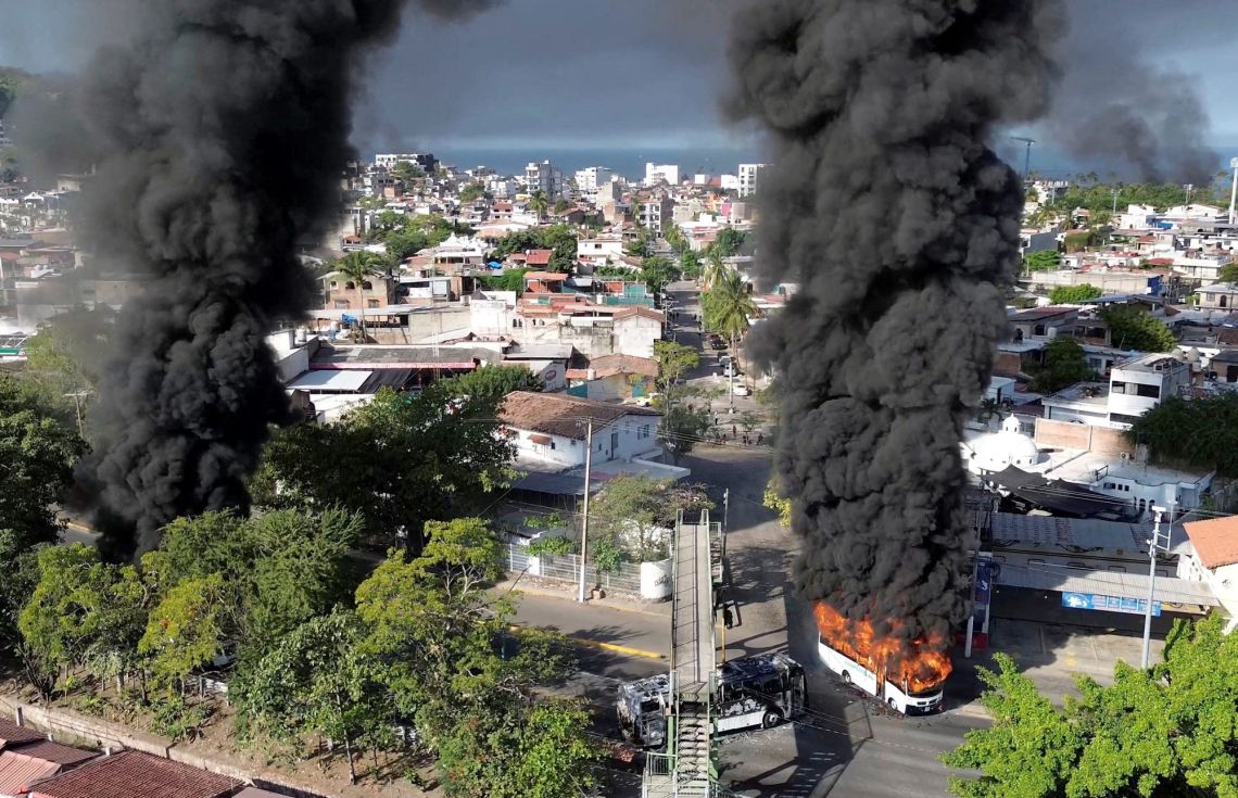 މެކްސިކޯގެ ހަމަނުޖެހުން: 75 މީހުން މަރާލައިފި