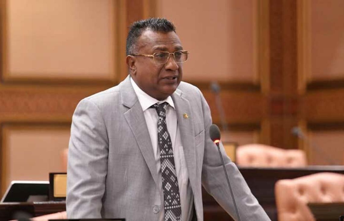 ރައްޔިތުންގެ މަޖިލީހުގެ ކާށިދޫ ދާއިރާގެ ކުރީގެ މެންބަރު އަދި މަޝްހޫރު ވިޔަފާރިވެރިޔާ އަބްދުﷲ ޖާބިރު---