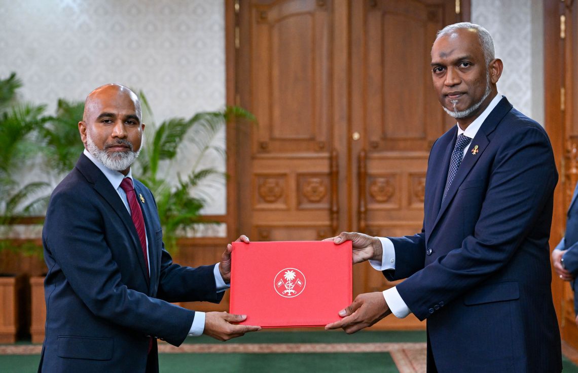 ދެ މިނިސްޓްރީ އެއްކޮށްލައި މިނިސްޓަރަކަށް ޝަފީއު އައްޔަންކުރައްވައިފި