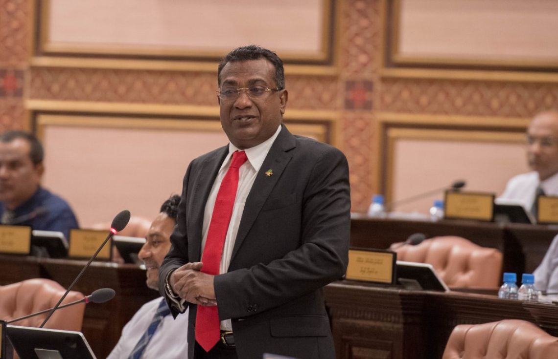 އަބްދުﷲ ޖާބިރު ޕީއެންސީއަށް ސޮއިކުރައްވައިފި