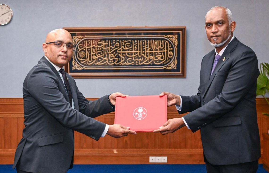 ފިނޭންސް މިނިސްޓަރުގެ މަގާމަށް ތަޖުރިބާކާރު ބޭފުޅެއް ކަމަށްވާ ހަސަން ޒަރީރު އައްޔަނުކުރައްވައިފި