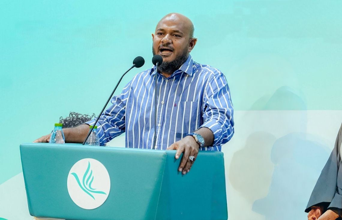 މެންބަރު ޝުޖާއު ޕީއެންސީގެ ޖަލްސާއެއްގައި ވާހަކަ ދައްކަވަނީ