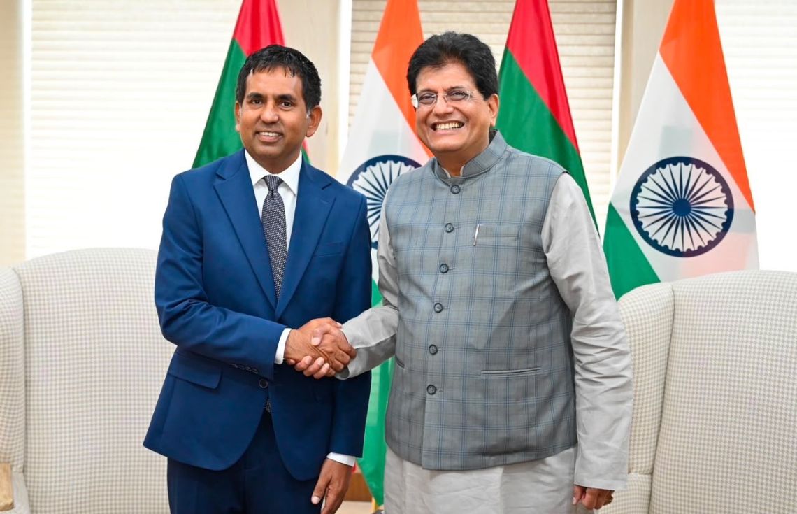 އިންޑިއާގެ އިކޮނޮމިކް މިނިސްޓަރާއި މިނިސްޓަރު ސައީދު ބައްދަލުކުރެއްވުން---