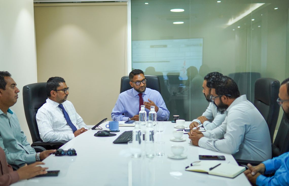 ސްޓޭޓްފާމާ އާއި ދިއްގަރު ކައުންސިލްގެ ބައްދަލުވުން ބާއްވައިފި