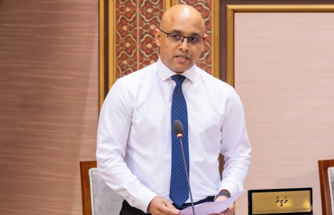 ވަޒީފާ ގެއްލޭ މީހުންނަށް 600 މިލިއަންގެ "ބޮޑު ޕެކޭޖެއް"