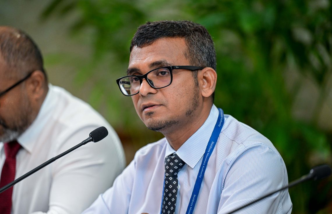 ޑޮލަރުން އާމްދަނީ ލިބޭ ފަރާތްތަކުން 40 ޕަސެންޓު ބޭންކުތަކަށް މާރުކުރަންޖެހޭ ގޮތަށް ގާނޫނު އިސްލާހު ކުރަނީ