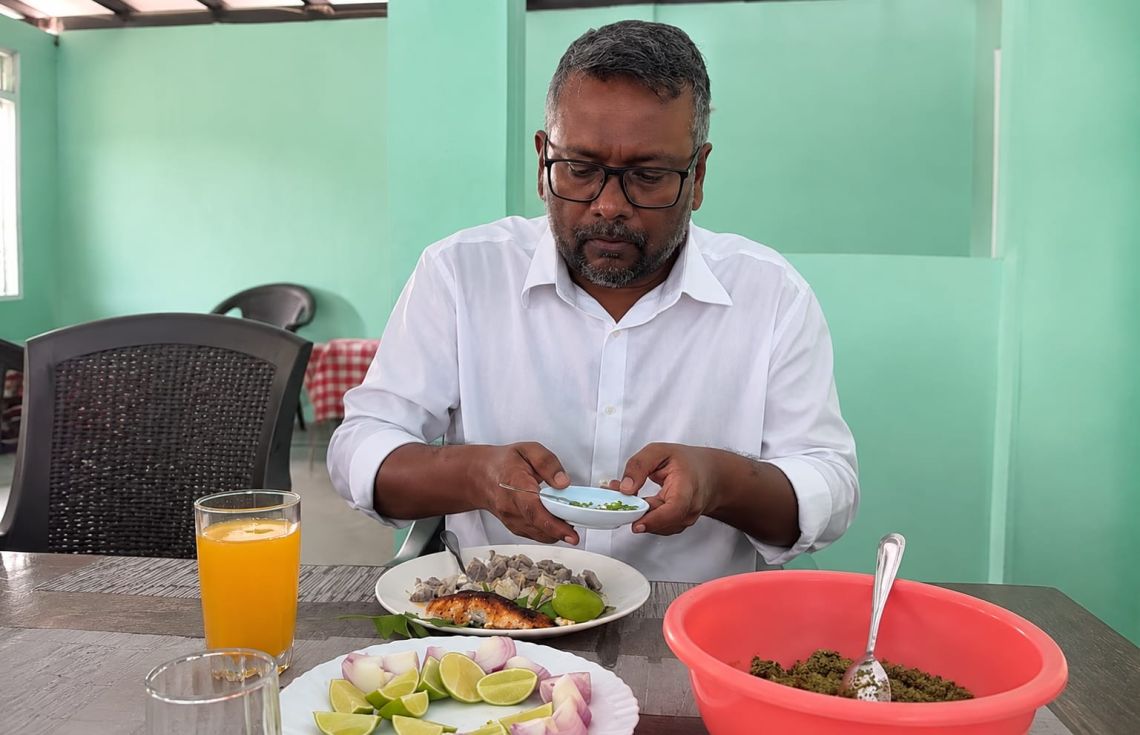 ‘ފަޔާގެ ގެޔަށް ނަޝީދު ގެންގޮސް ސިހުރުގެ ކާއެއްޗެހި” ދޭކަމަށް ތުހުމަތު ކޮށްފި