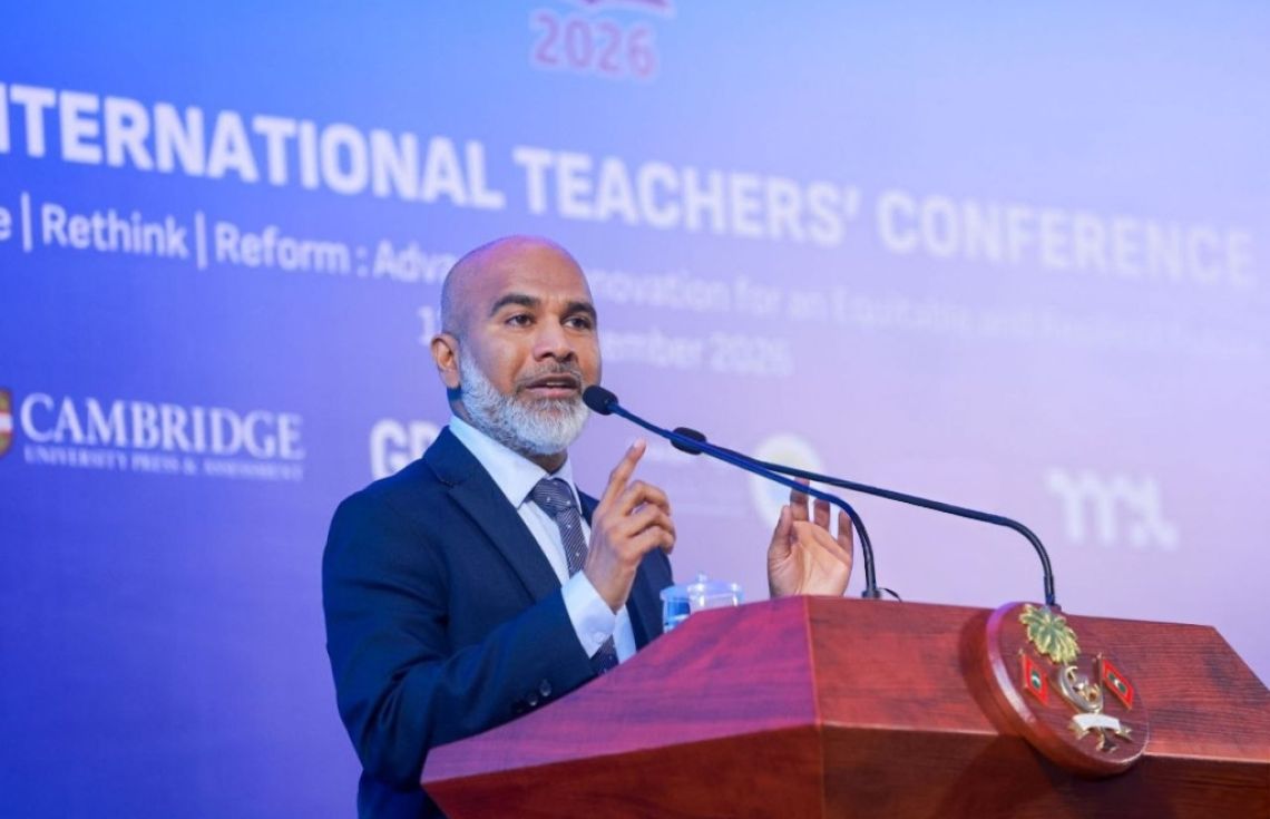ކީ ސްޓޭޖް ވަގުތު އިތުރުކޮށް ފޮތްތަކަށް ބަދަލު ގެންނަނީ