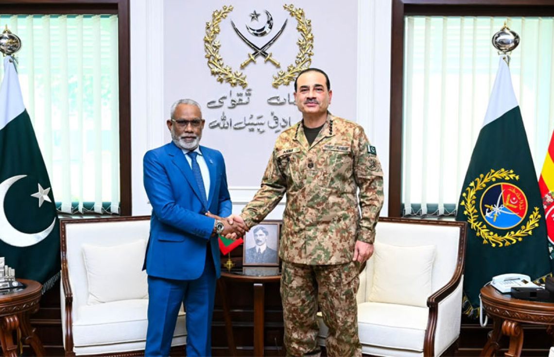 ރައްޔިތުންގެ މަޖިލީހުގެ ރައީސް ޕާކިސްތާނުގެ ޗީފް އޮފް އާމީ ސްޓާފާ ބައްދަލުކުރައްވައިފި