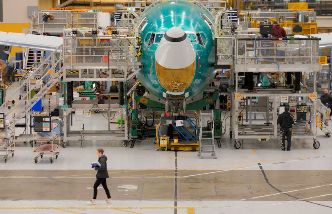 US slows aircraft-part exports to China for leverage