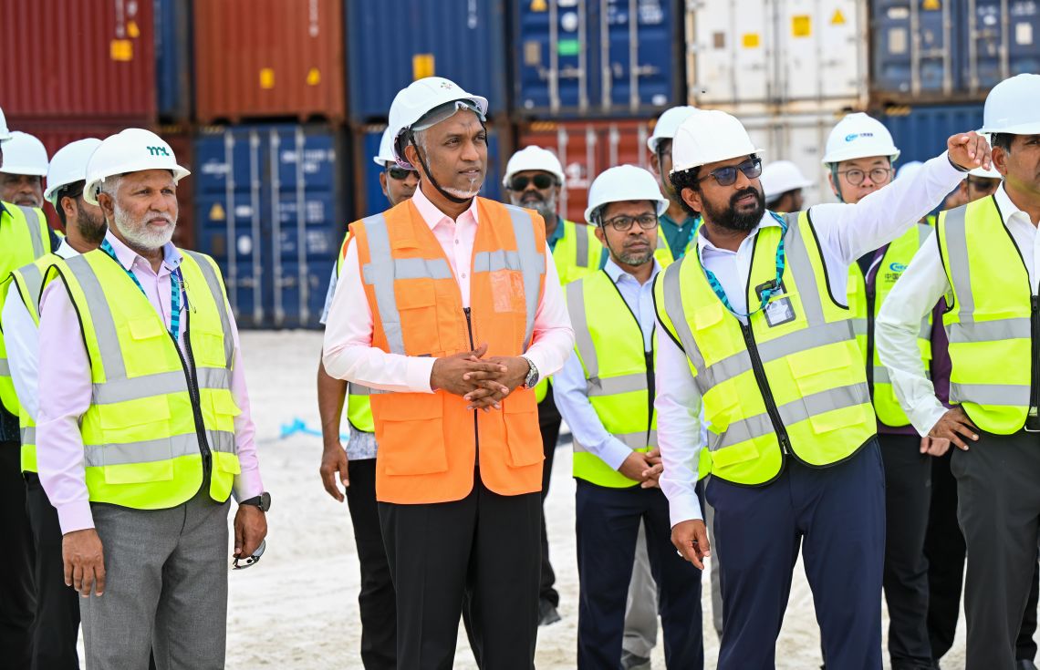 President calls Thilafushi port shift the top economic project