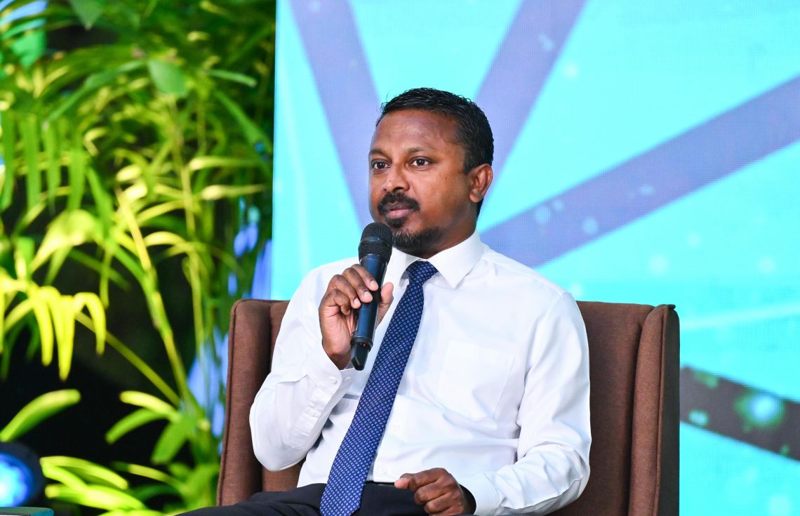 "އަހާ ފޯރަމް" ގައި ބަންޑާރަނައިބު އުޝާމް ވާހަކަފުޅުދައްކަވަނީ. / ފޮޓޯ: ރައީސް އޮފީސް