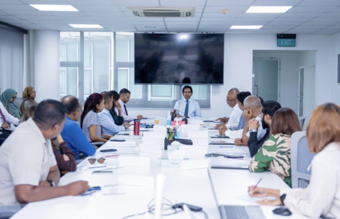 އިކޮނޮމިކް މިނިސްޓަރު ބިސްނަސް ކައުންސިލް ބައްދަލުވުމެއް ކުރިޔަށް ގެންދަނީ / ފޮޓޯ: މިނިސްޓްރީ