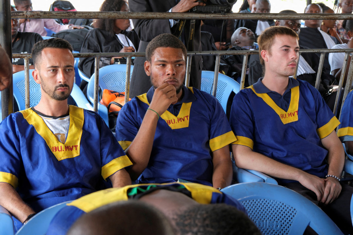 ކޮންގޯގައި ބަޣާވާތް ކުރަން މަސައްކަތްކުރި 37 މީހަކަށް މަރުގެ ހުކުމް އިއްވައިފި