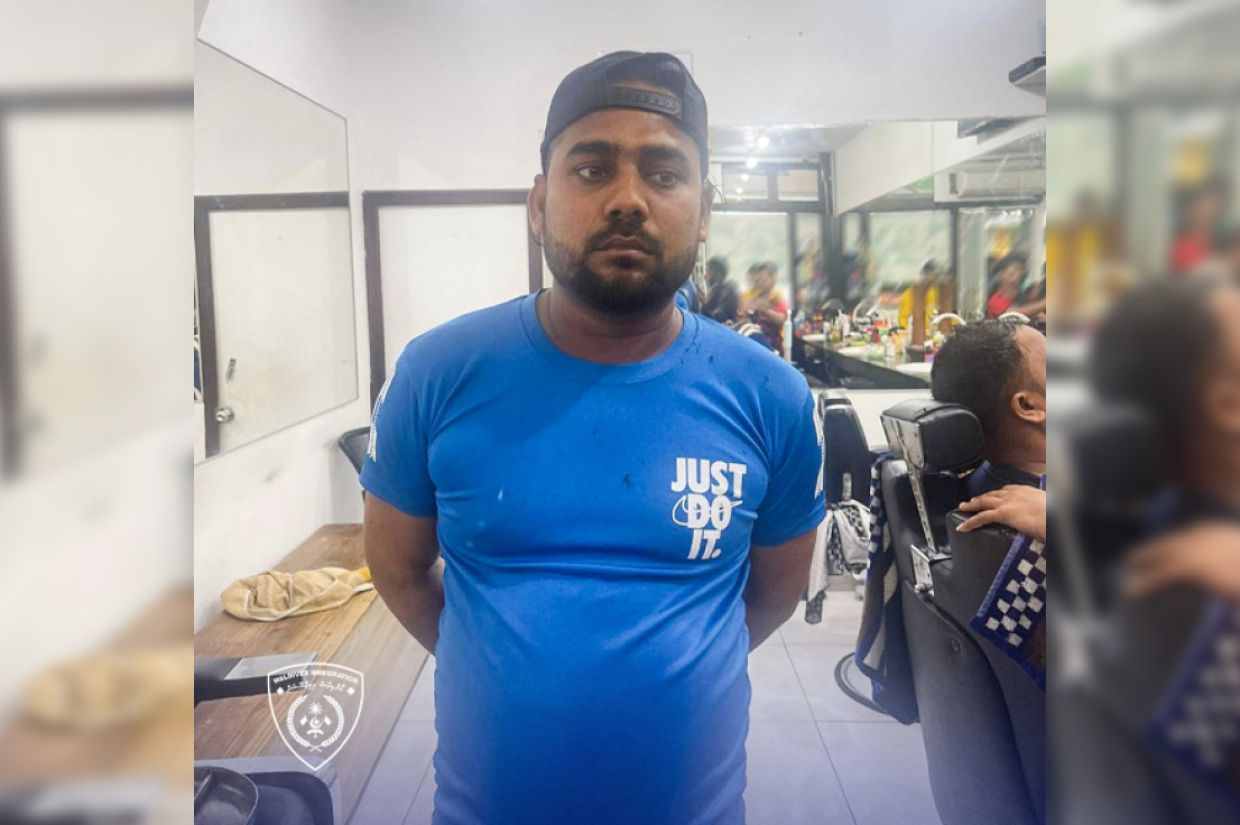 ބުޅާ މަހުން ކާތަކެތި ތައްޔާރުކުރިކަމުގެ ތުހުމަތު ކުރެވުނު އަރަފާތު ހޮސެއިން. / ފޮޓޯ: އިމިގްރޭޝަން