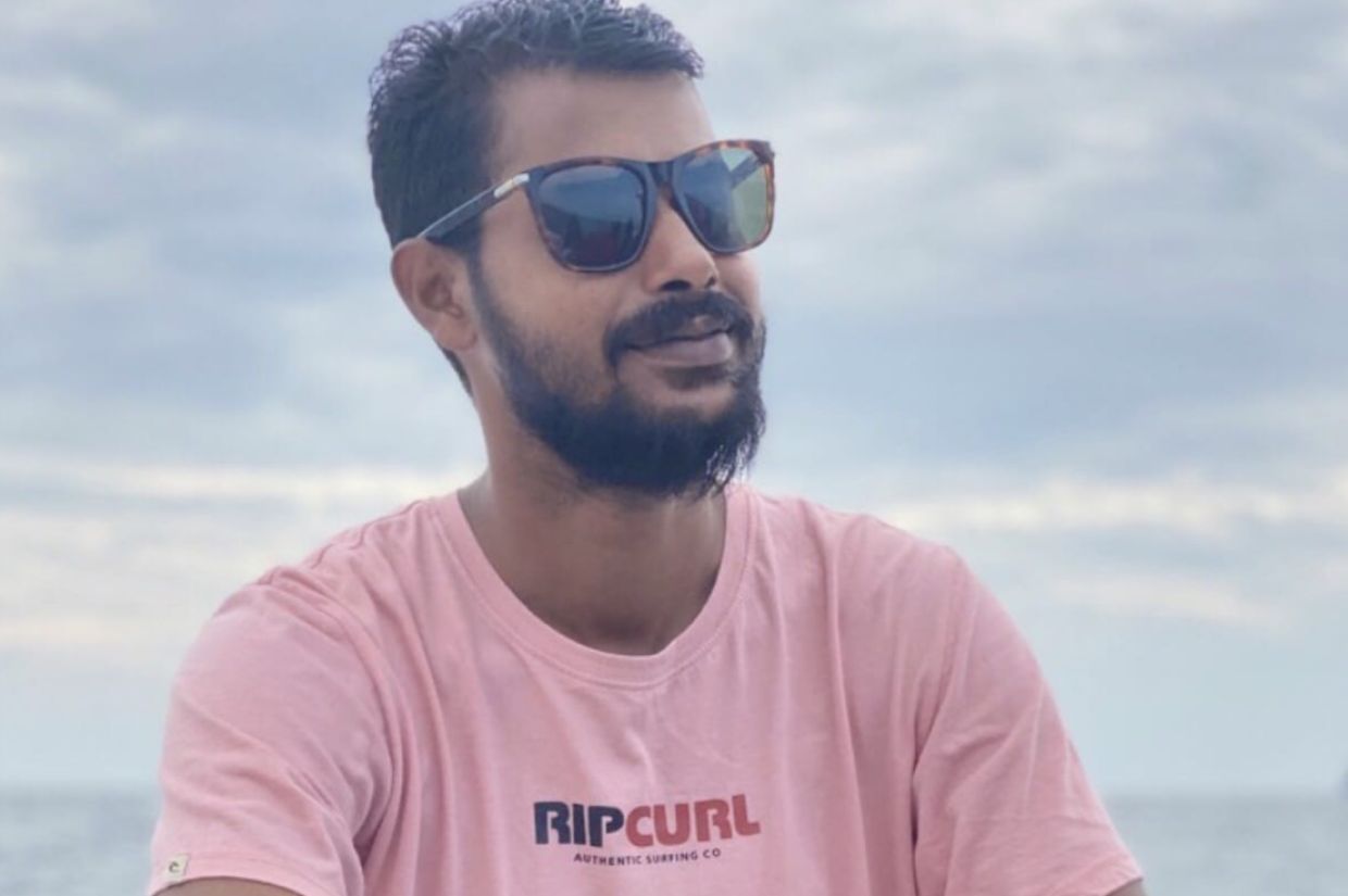 ހޭންޑްބޯލް އެސޯސިއޭޝަންގެ ޖީއެސްގެ މަޤާމުން ވަކިކުރި އަބްދުﷲ އަންވަރު.