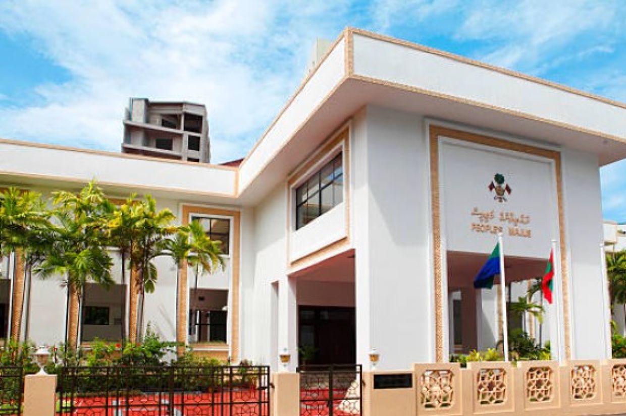 ސަޕްލިމެންޓަރީ ބަޖެޓް ހުށަހެޅުމުގެ ކުރިން ފިނޭންސް މިނިސްޓަރު ވަނީ 10 ބިލިއަން ނާރާނެ ކަމަށް ކަށަވަރުކޮށްދީފަ