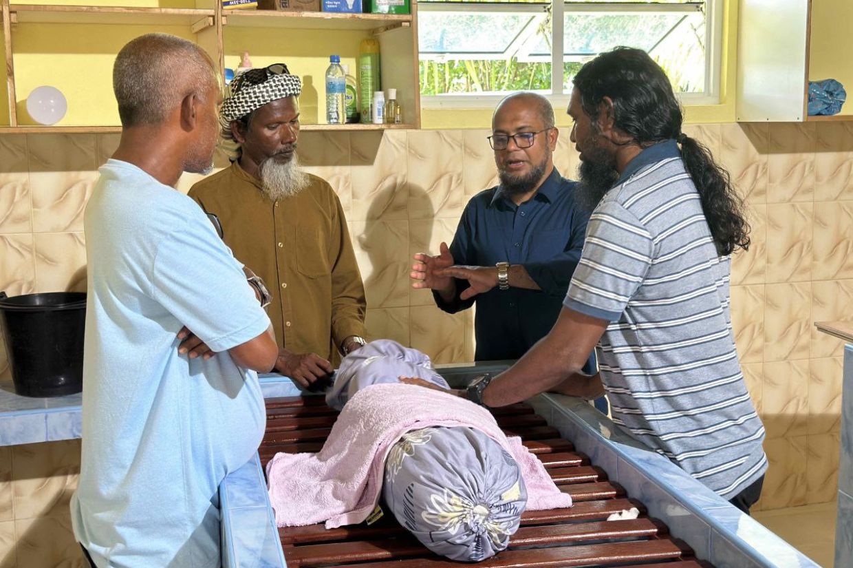 ޖަނާޒާގެ މޮޑިއުލްތައް ހިމެނޭހެން ކޯހެއް ފުރިހަމަކުރުމުން ކަށުކަމާކެމީގެ ސަނަދު ދޭން ނިންމައިފި