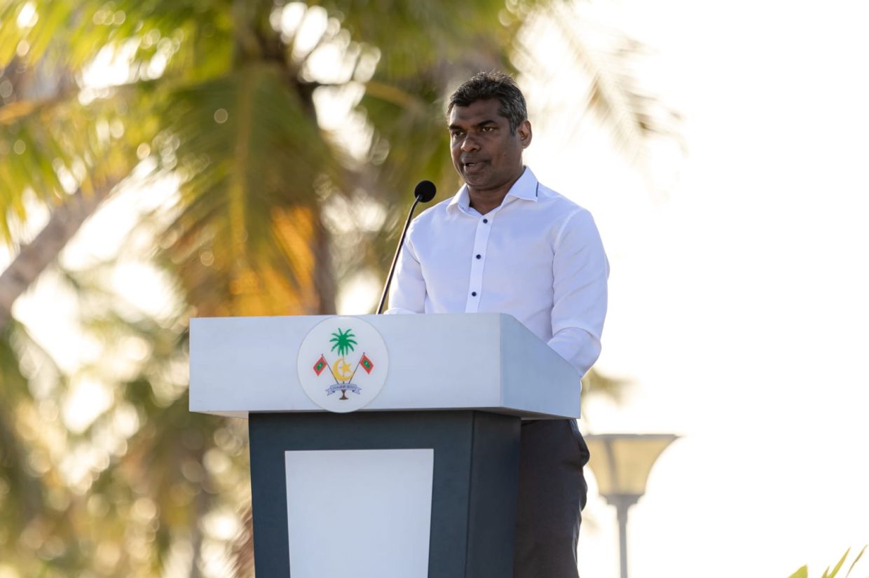 އިހަވަންދިއްޕޮޅުގައި ބަންކަރިން ހިދުމަތް ހުއްޓިފައި ނުވާކަމަށް ޝިމާދު ވިދާޅުވެއްޖެ