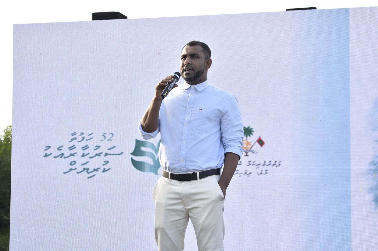 ޓޫރިޒަމް ސިނާޢަތު އޮތީ ވަރަށް އުޖާލާކޮށް: މިނިސްޓަރު