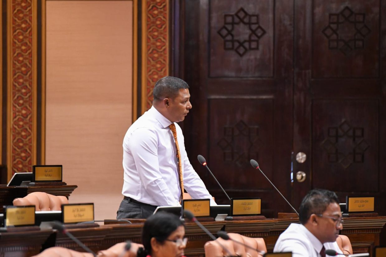 ވެލިދޫ ދާއިރާގެ މަޖިލިސް މެންބަރު މުޙައްމަދު އައްބާސް.