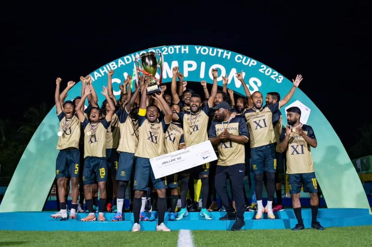 މަހިބަދޫ ފުޓުބޯޅައިގެ ރަސްކަން ކުރާ ޓީމު ޖިބިއްލީ ސްޕޯޓްސް ކުލަބު މިދިޔަ އަހަރު ތަށްޓާއެކު - މަހިބަދޫ ޔޫތު ފުޓުބޯޅަ2024 މިއަދު ފަށައިފި.