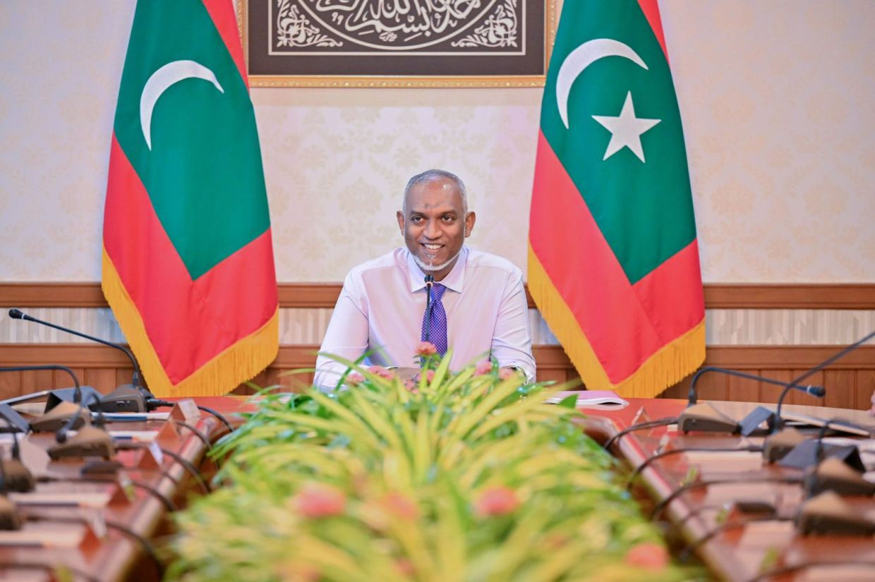 ރައީސުލްޖުމްހޫރިއްޔާ ޑރ. މުޙައްމަދު މުޢިއްޒު ކެބިނެޓް މީޓިންގްއެއްގައި - ފޮޓޯ: ރައީސް އޮފީސް