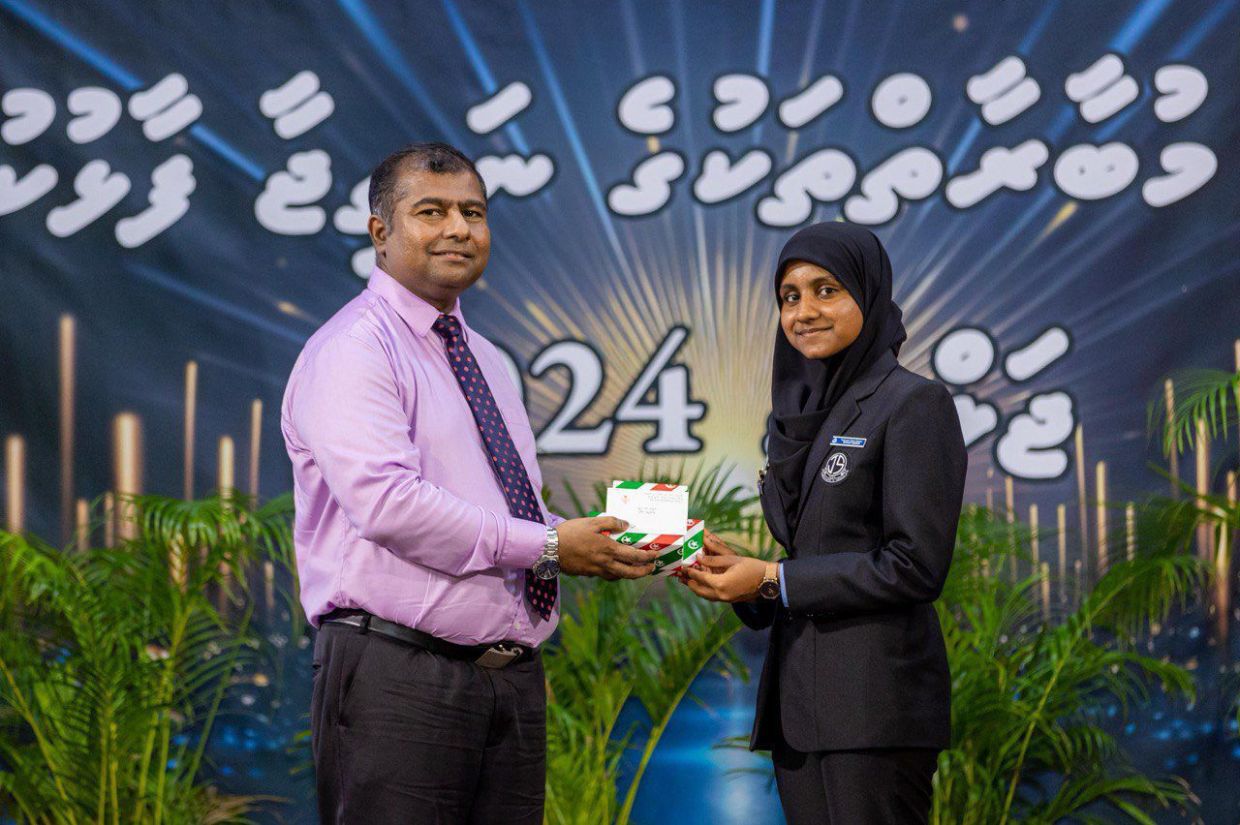 ރޭ ބޭއްވި އަދަބީ މުބާރާތުގެ ނަތީޖާ ފާޅުކުރުމުގެ ރަސްމިއްޔާތުގެ ތެރެއިން.