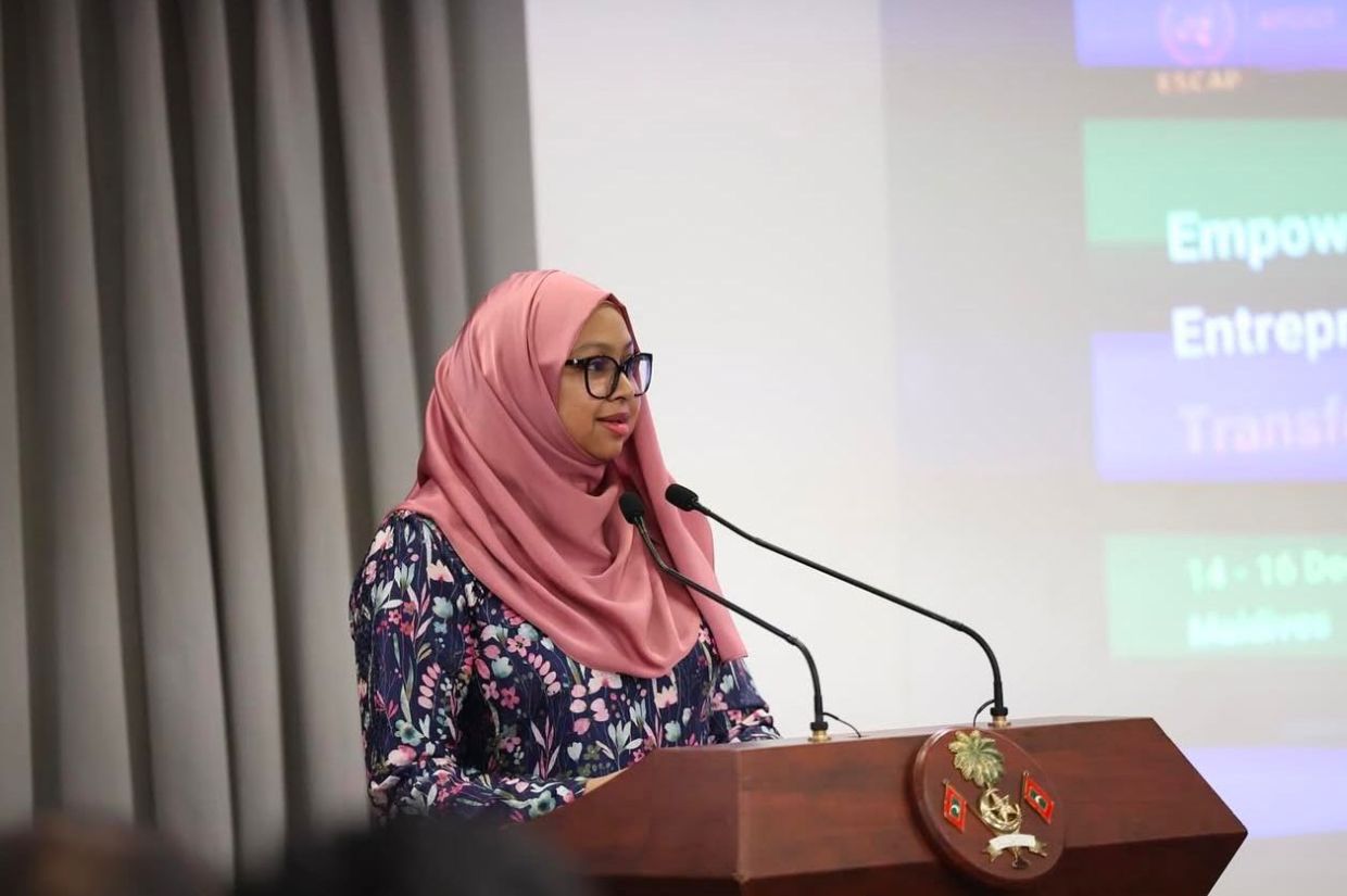 ރައީސުލްޖުމްހޫރިއްޔާގެ ނައިބުގެ އަނބިކަނބަލުން އައިޝަތު އަފްރީން މުޙައްމަދު/ ފޮޓޯ: ސޯޝަލް މިނިސްޓްރީ