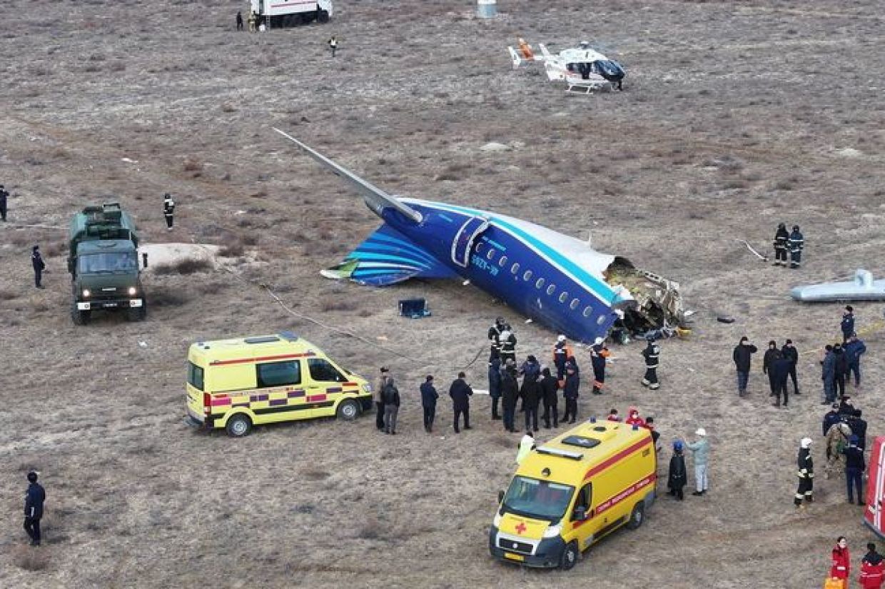 އަޒަރުބައިޖާން އެއާލައިންސްގެ ފްލައިޓެއް ކަޒަކިސްތާނަށް ވެއްޓިއްޖެ