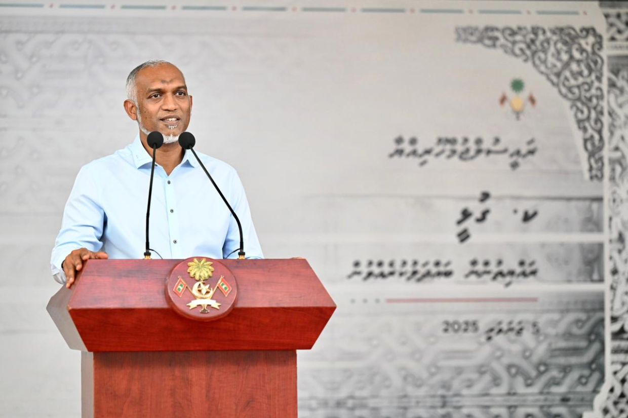 ރައީސް ގުޅީ ރައްޔިތުންނާއި ބައްދަލު ކުރެއްވުން/ ފޮޓޯ: ރައީސް އޮފީސް