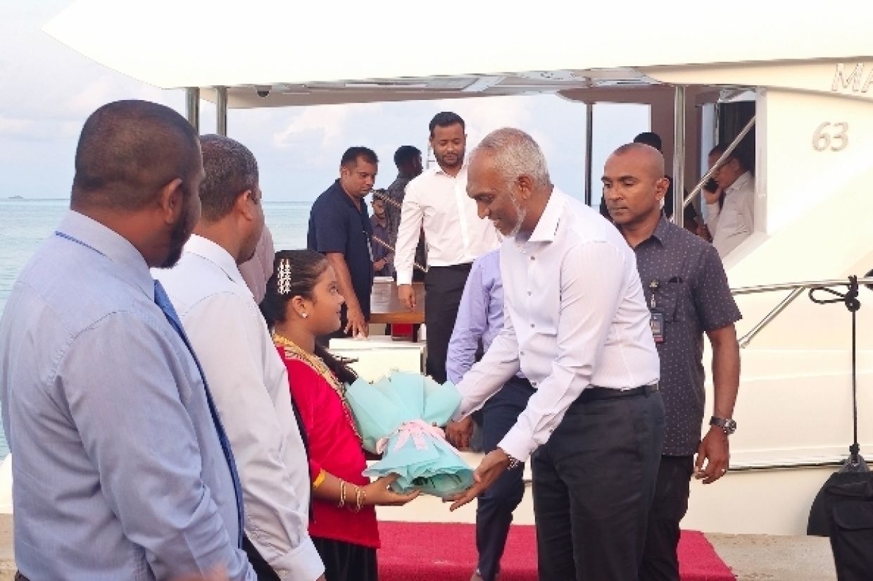 ރައީސުލްޖުމްހޫރިއްޔާ ޑރ. މުޢިއްޒު ފިޔޯރީއަށް ވަޑައިގެންނެވުން.