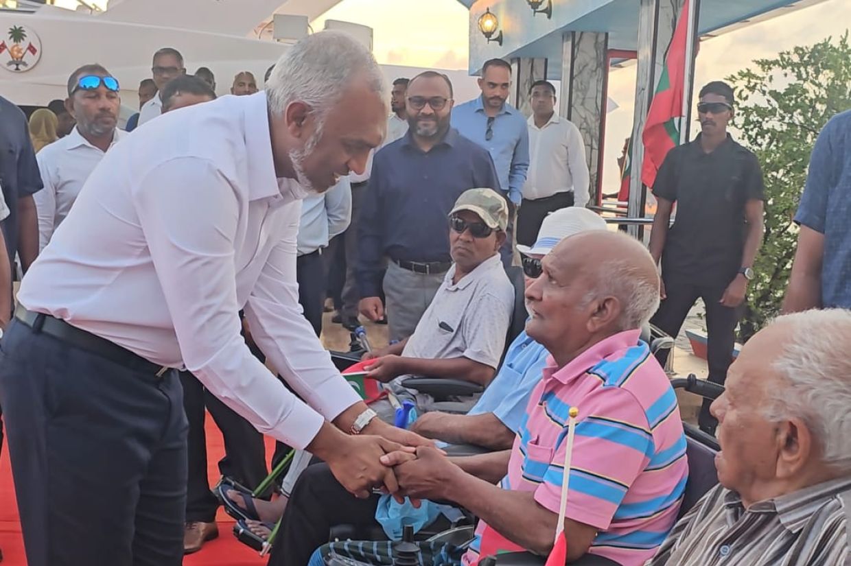ރައީސް މާމެންދޫއަށް ވަޑައިގަތުން/ ފޮޓޯ: ޚުލާސާ