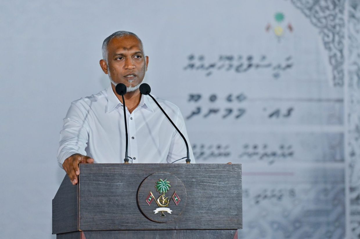 ރައީސް މާމެންދޫގެ ރައްޔިތުންނާއި ބައްދަލުކުރެއްވުން/ ފޮޓޯ: ޚުލާސާ