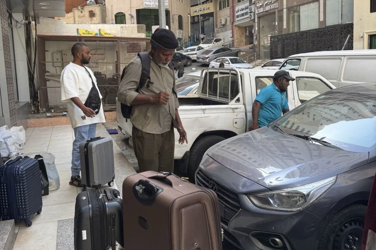 ޙާލުގައި ޖެހުނު ޢުމްރާވެރިން ހޮނިހިރު ދުވަހު މާލެ ގެނެވޭނެ: ޝަހީމް