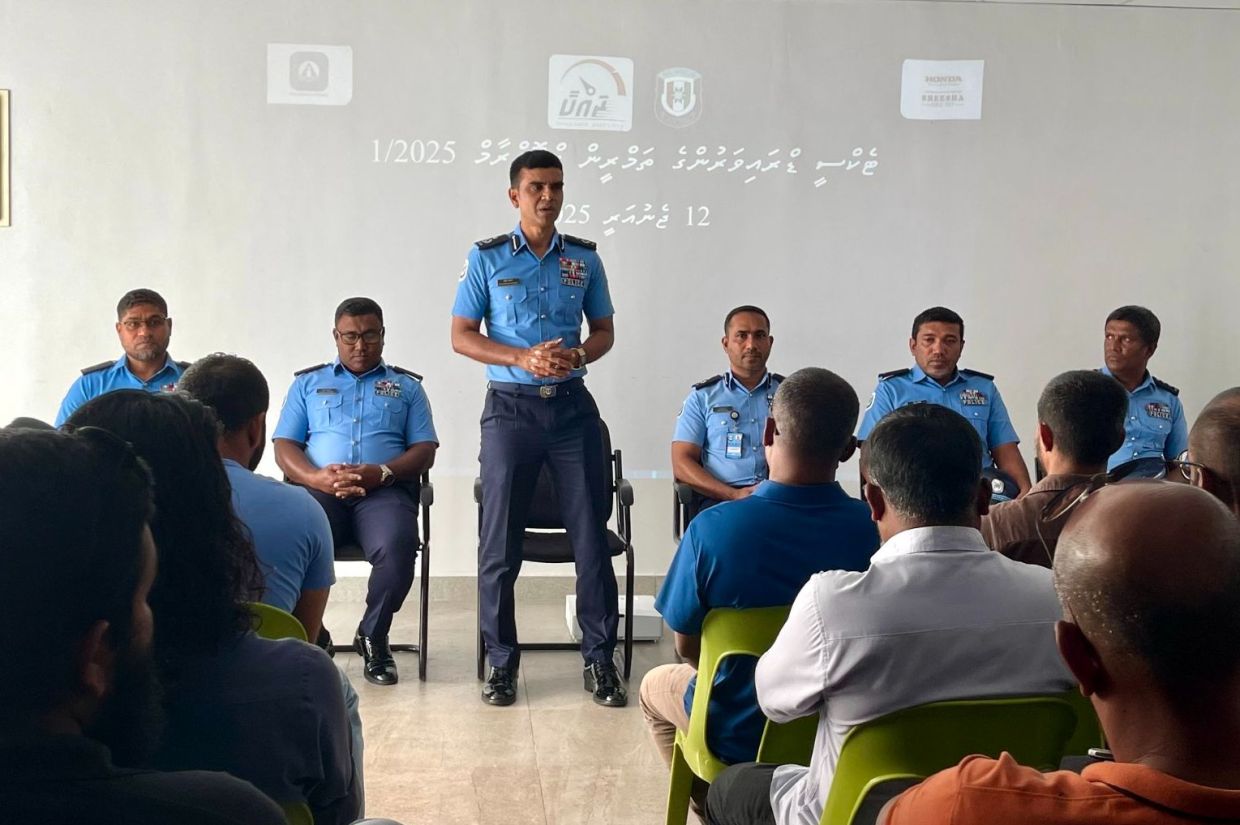 ޓެކްސީ ޑްރައިވަރުން ތަމްރީނުކުރުމާއި ތާޒާކުރުމުގެ މި އަހަރުގެ ފުރަތަމަ ޕްރޮގްރާމް މާލޭގައި ފެށުން. / ފޮޓޯ: ފުލުހުން